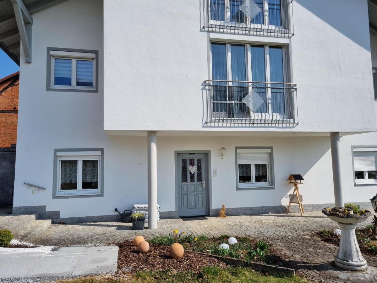 Huber'S Ferienwohnung Hengersberg Exteriör bild